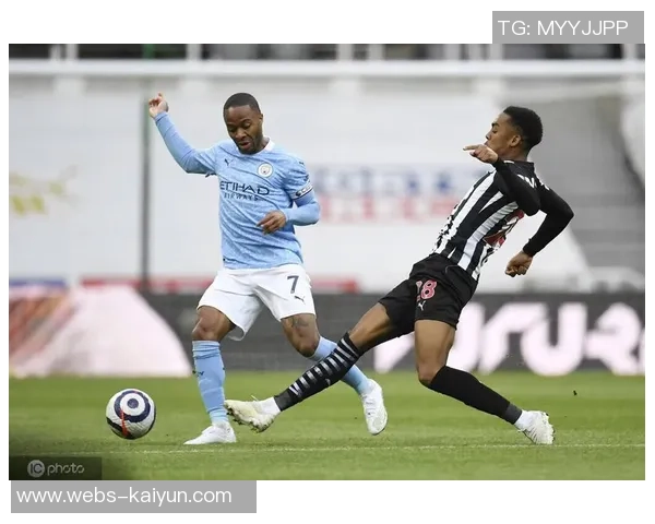 11月30日曼城对决强敌期待精彩比赛揭晓球队实力与战术较量